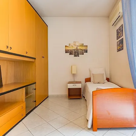 Alessia's Flat- Darsena Porta Genova M2 Milan
